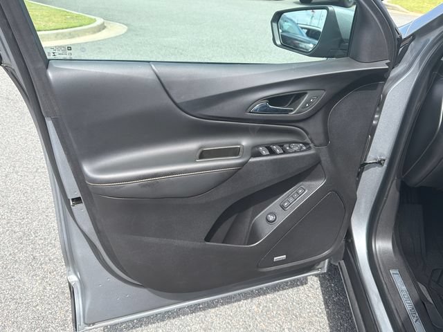 Used 2023 Chevrolet Equinox Premier AWD/4WD image 10