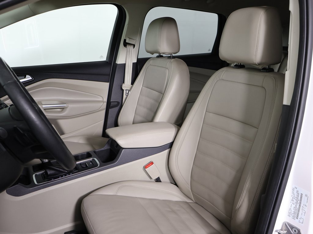 Used 2017 Ford Escape Titanium image 25