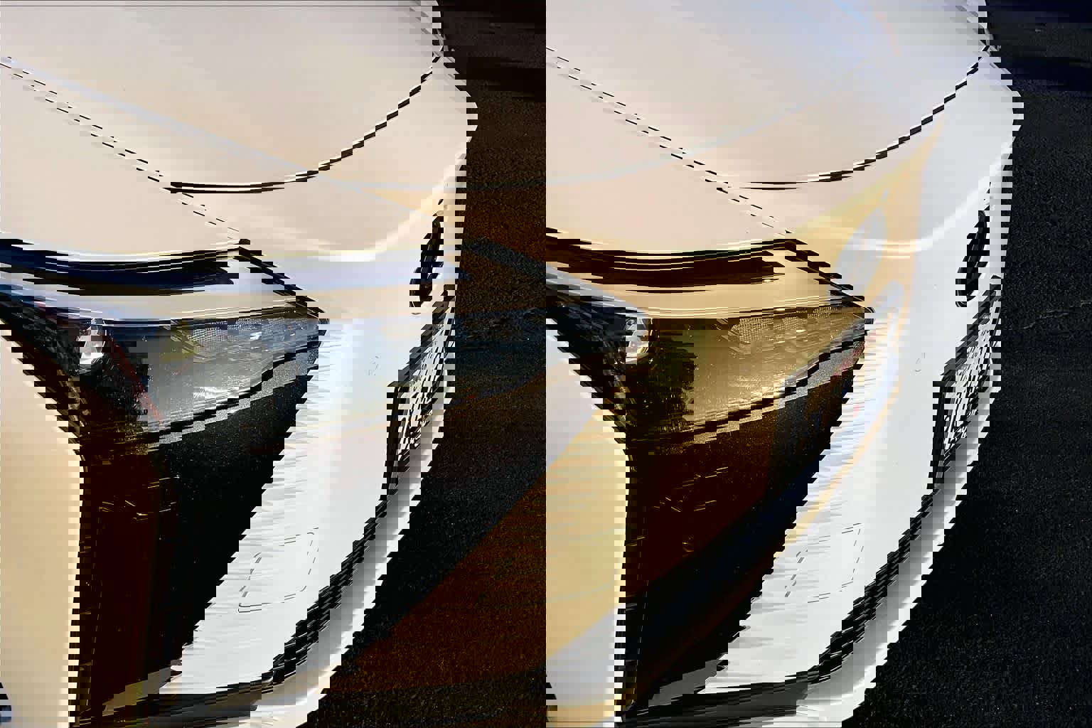 Used 2023 Lexus RZ 450e Premium image 29