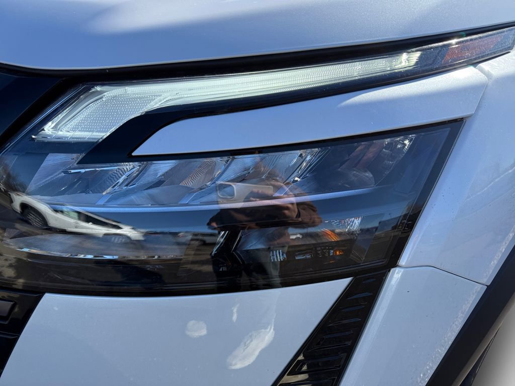 New 2026 Nissan Pathfinder SV image 22