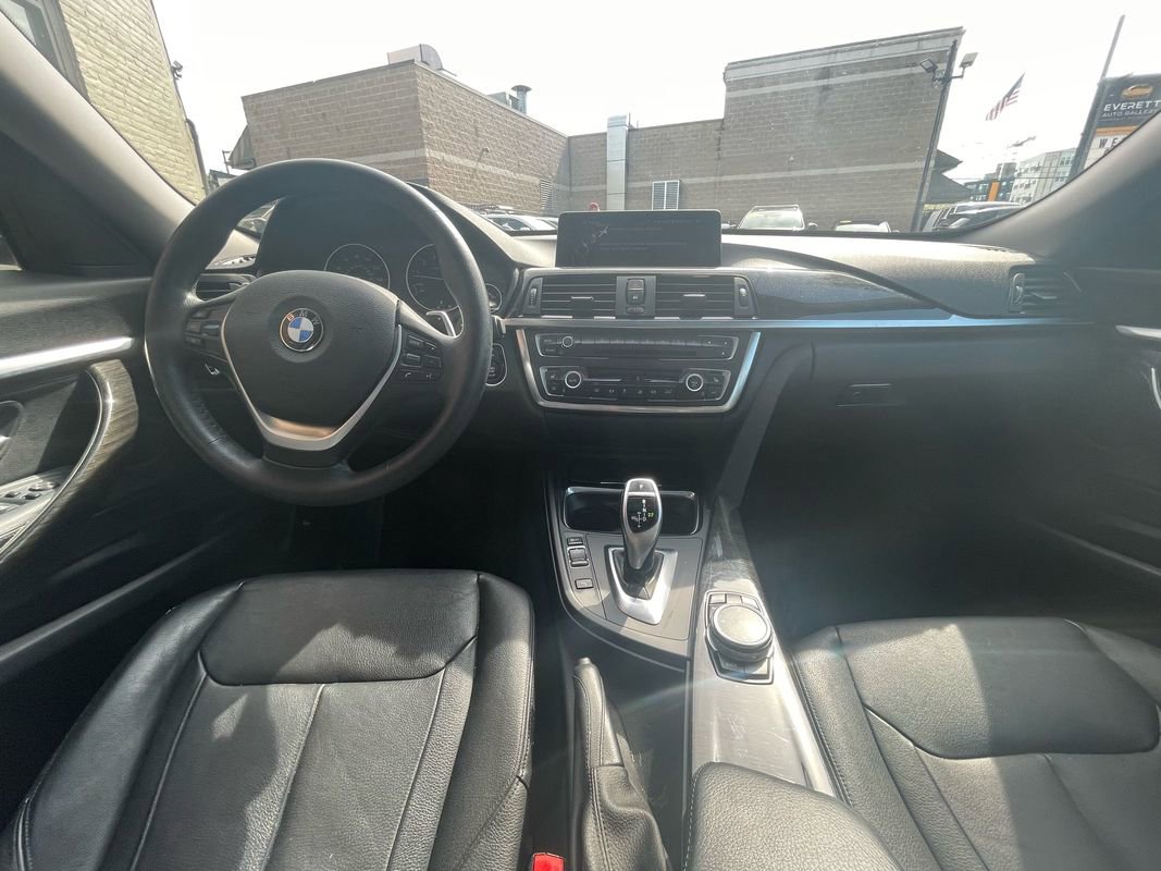Used 2015 BMW 328i Gran Turismo xDrive image 14