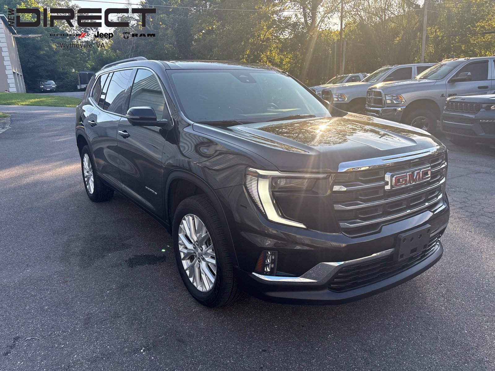 Used 2024 GMC Acadia Elevation AWD/4WD image 9