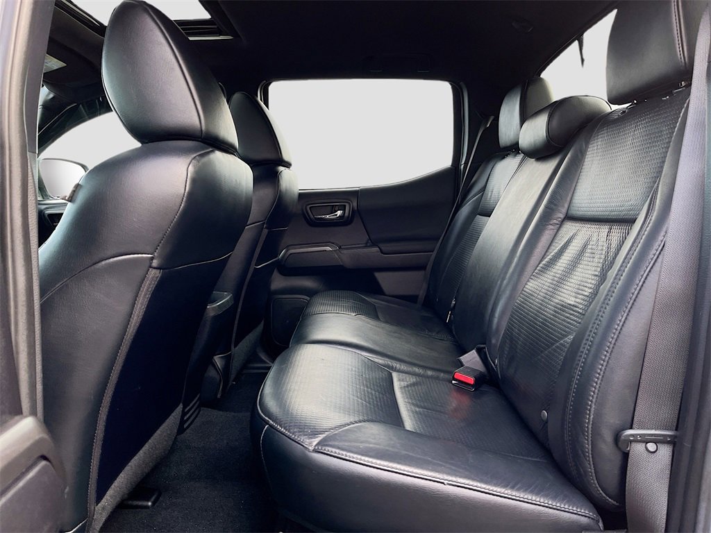 Used 2020 Toyota Tacoma TRD Sport w/ TRD Premium Sport Package image 23