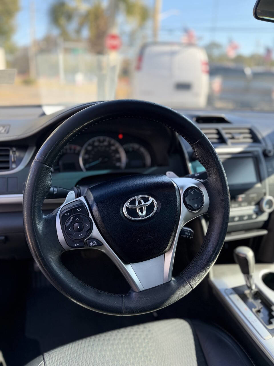 Used 2013 Toyota Camry SE image 13