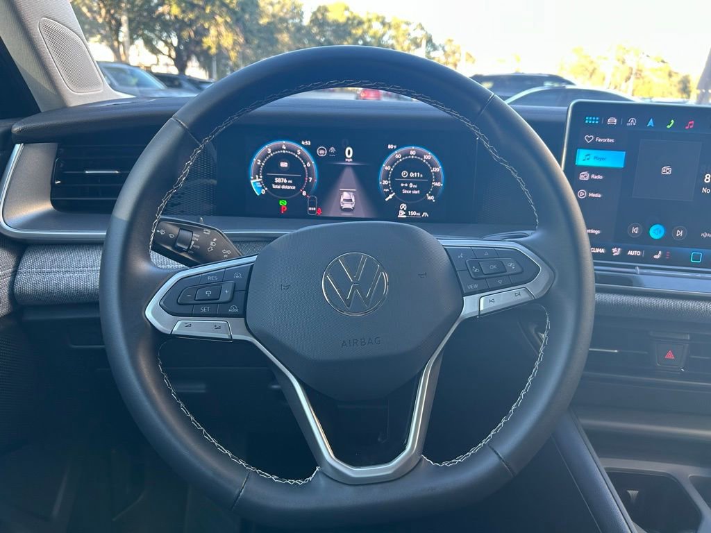 Used 2025 Volkswagen Tiguan S image 19
