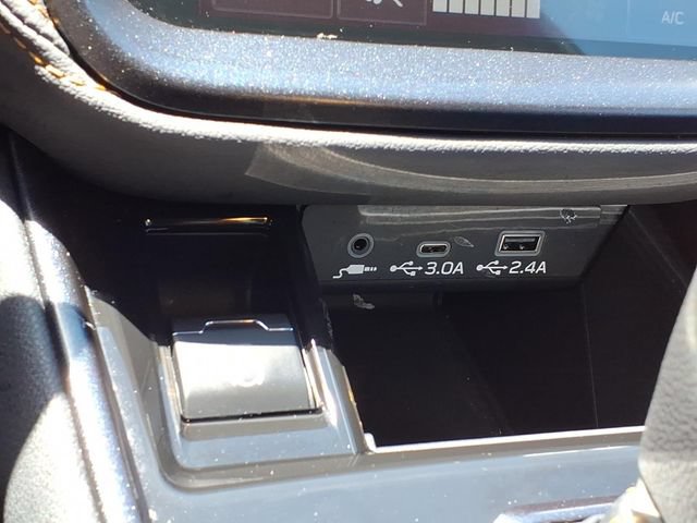 Certified 2025 Subaru Outback Wilderness AWD/4WD image 19