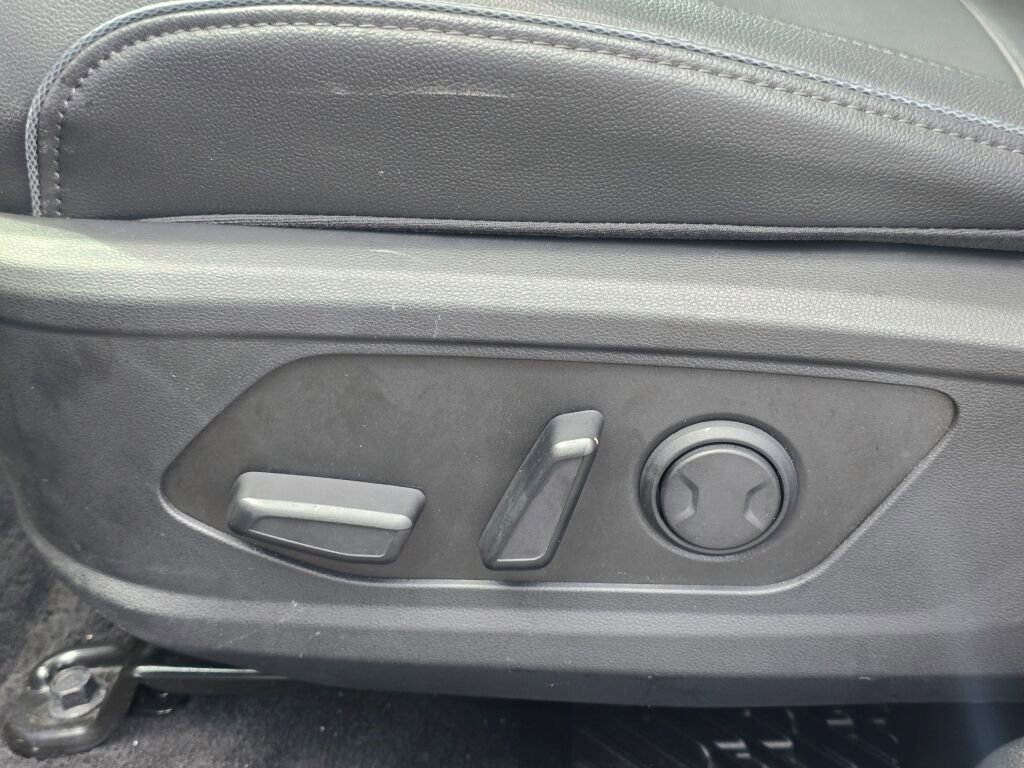 Used 2024 Hyundai Tucson Limited image 40