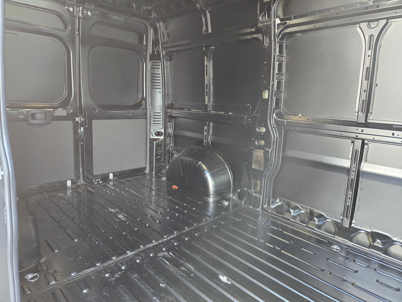 New 2026 RAM ProMaster 1500 w/ Quick Order Package 22G SLT image 29