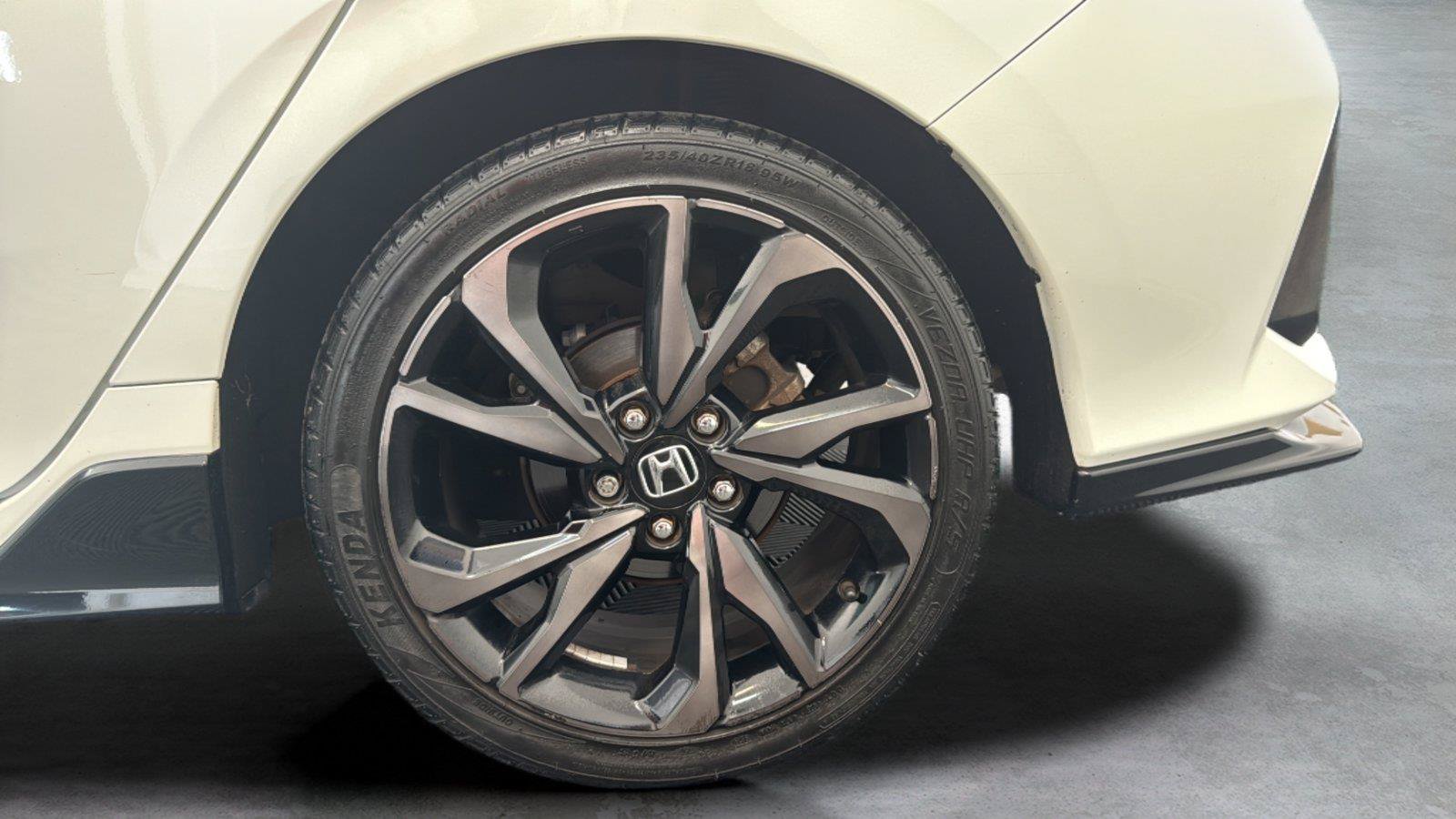 Used 2018 Honda Civic Sport image 25