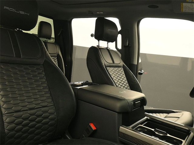 New 2026 Ford F250 Lariat w/ Black Appearance Package image 19