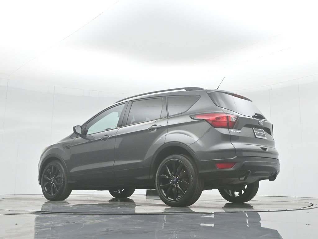 Used 2019 Ford Escape SE image 53