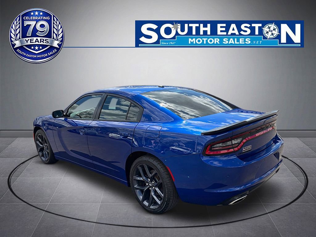 Used 2021 Dodge Charger SXT w/ Blacktop Package RWD image 5