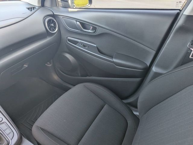 Used 2022 Hyundai Kona SEL FWD image 16