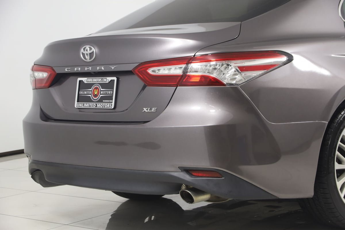 Used 2019 Toyota Camry XLE FWD image 42