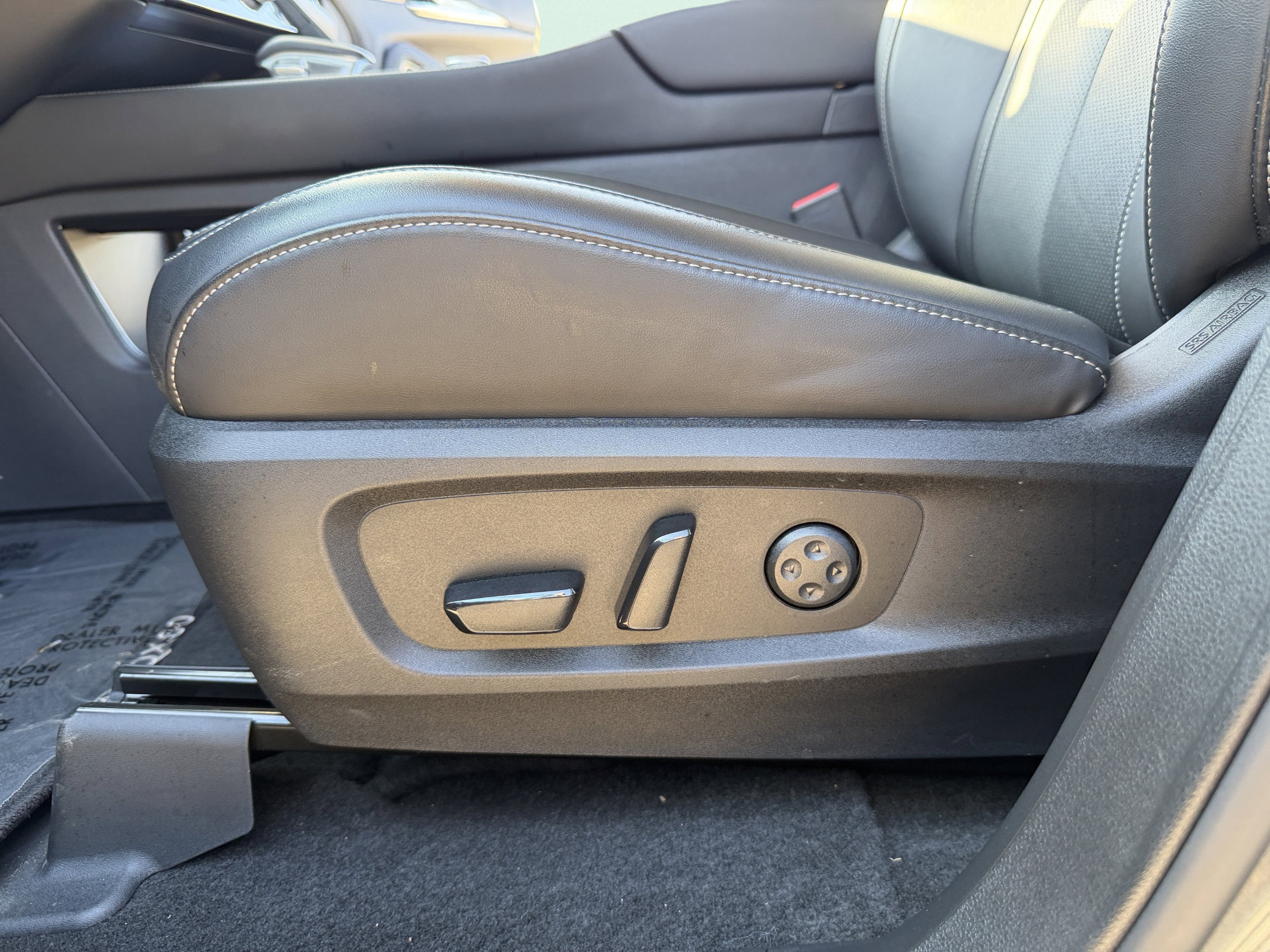 Used 2025 INFINITI QX60 Luxe FWD image 19