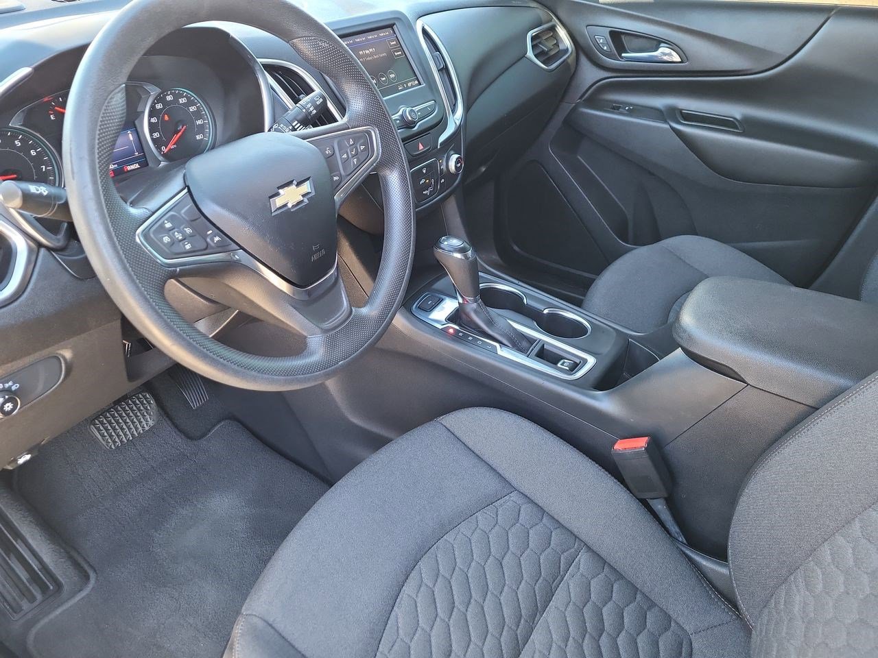 Used 2021 Chevrolet Equinox LT image 16