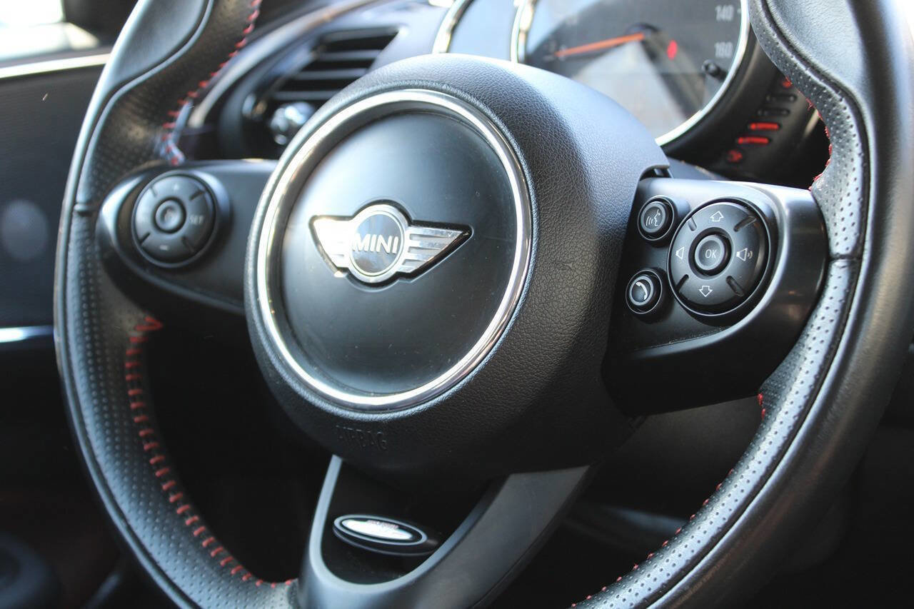 Used 2016 MINI Cooper Clubman S image 17