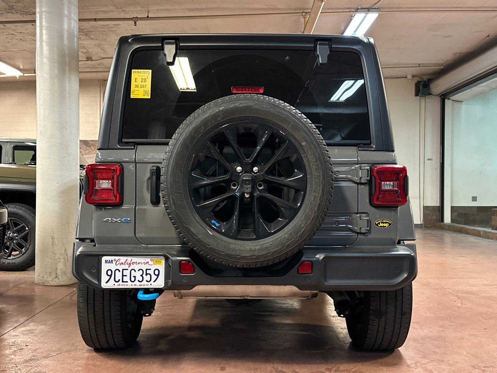 Used 2022 Jeep Wrangler Unlimited Sahara w/ Safety Group image 4