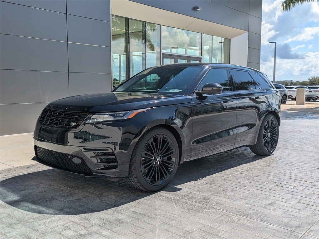 New 2026 Land Rover Range Rover Velar Dynamic SE image 1