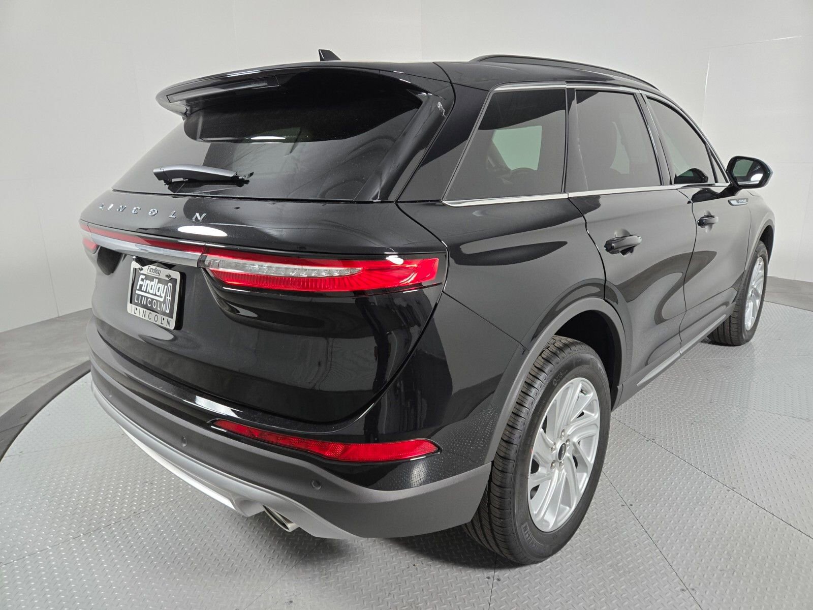 New 2026 Lincoln Corsair Premiere image 4