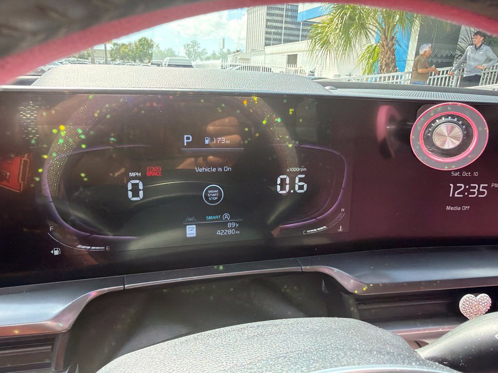 Used 2024 Kia Telluride S w/ S Sunroof Package FWD image 18