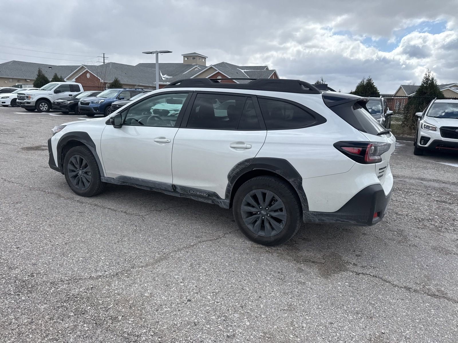 Used 2023 Subaru Outback Onyx Edition image 13