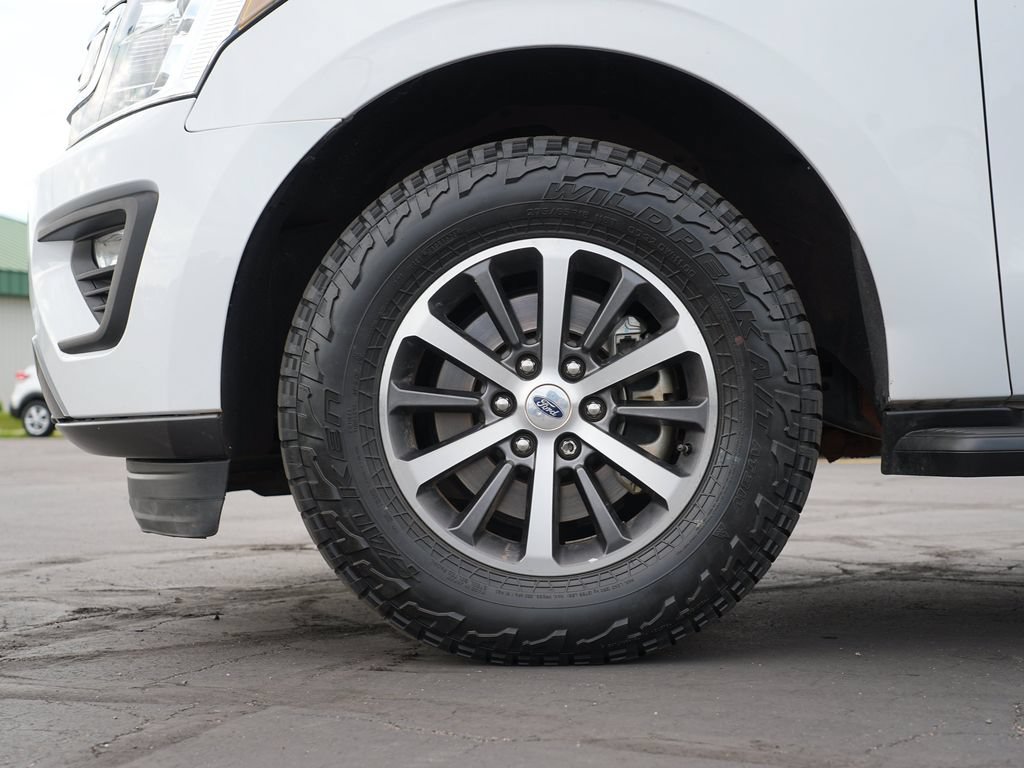 Used 2019 Ford Expedition Max XL AWD/4WD image 11