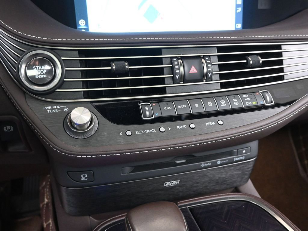 Used 2020 Lexus LS 500 AWD w/ Luxury Package image 30