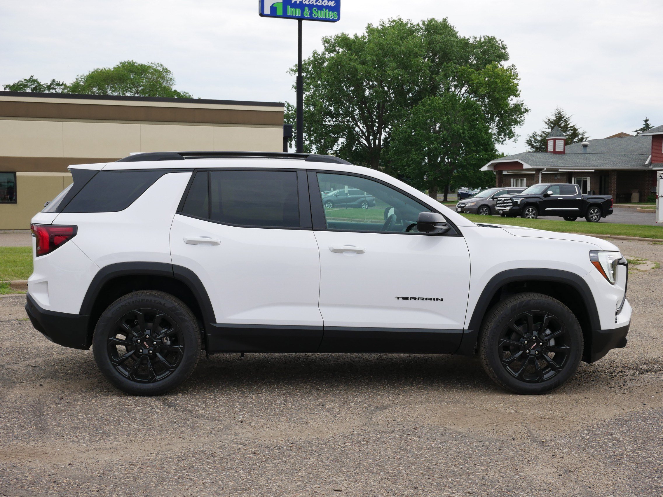 New 2027 GMC Terrain Elevation w/ Elevation Premium Package AWD/4WD image 6