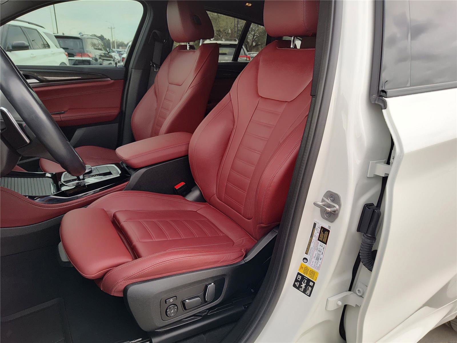 Certified 2024 BMW X4 M40i w/ Premium Package AWD/4WD image 18