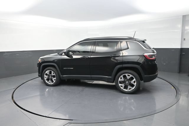 Used 2018 Jeep Compass Limited w/ Navigation Group AWD/4WD image 46
