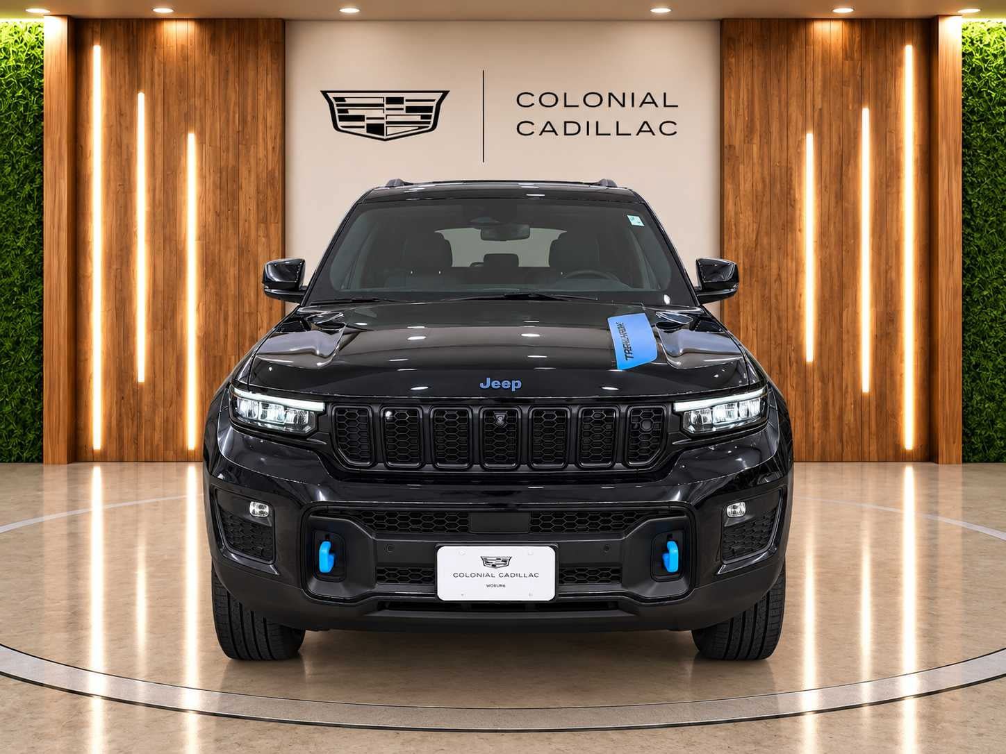 Used 2023 Jeep Grand Cherokee Trailhawk w/ Advanced Protech Group II AWD/4WD image 3