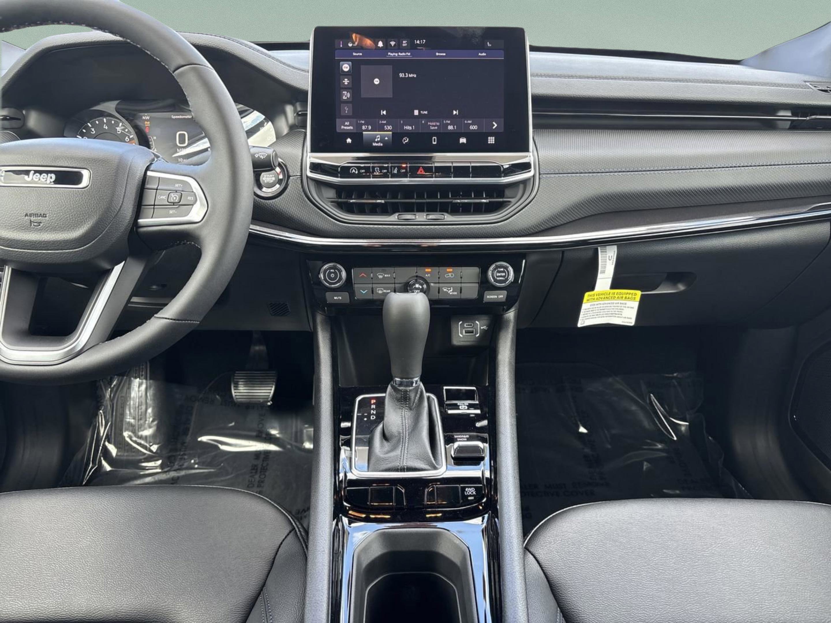 New 2026 Jeep Compass Latitude image 13