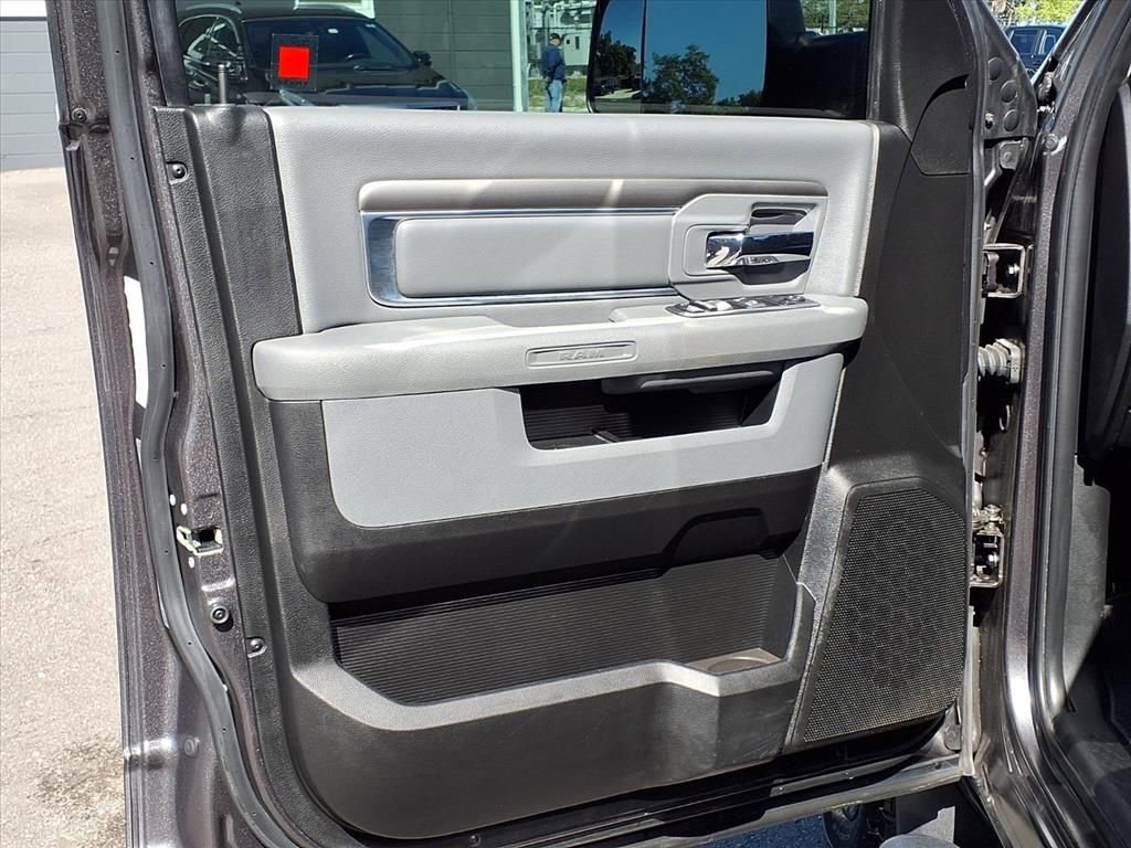 Used 2020 RAM 1500 Classic Warlock image 30