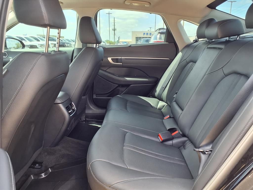 Used 2024 Hyundai Sonata Limited FWD image 13