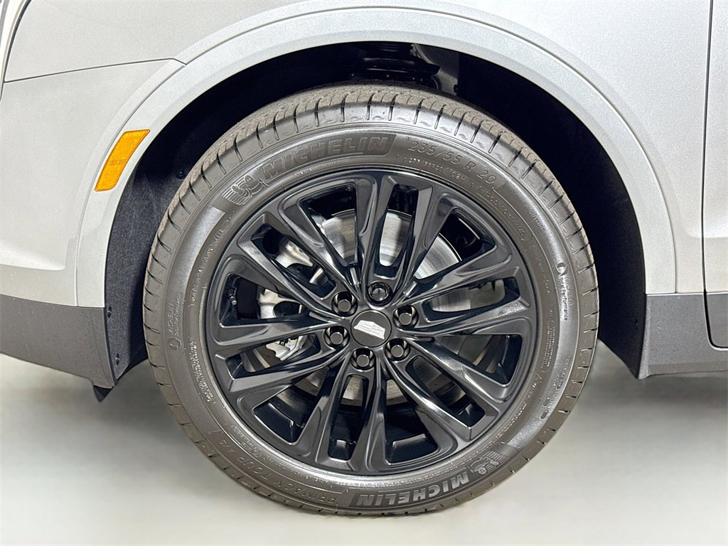 New 2026 Cadillac XT5 Luxury w/ LPO, ONYX Package image 19