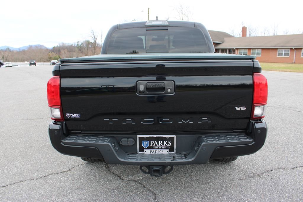 Used 2019 Toyota Tacoma TRD Sport image 8