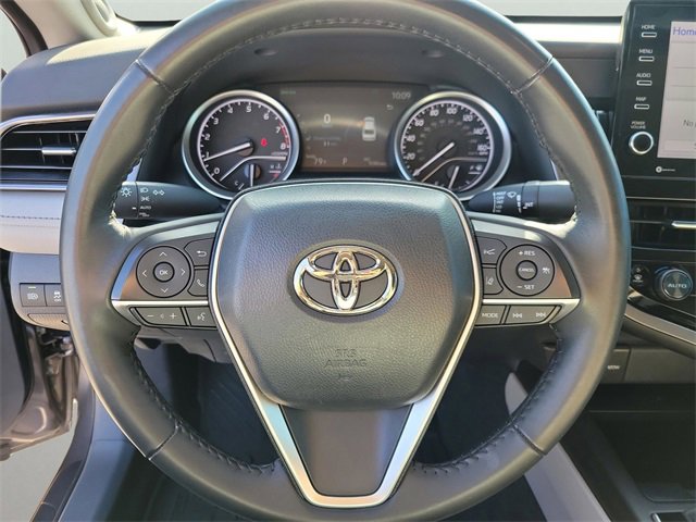 Used 2023 Toyota Camry XLE image 18