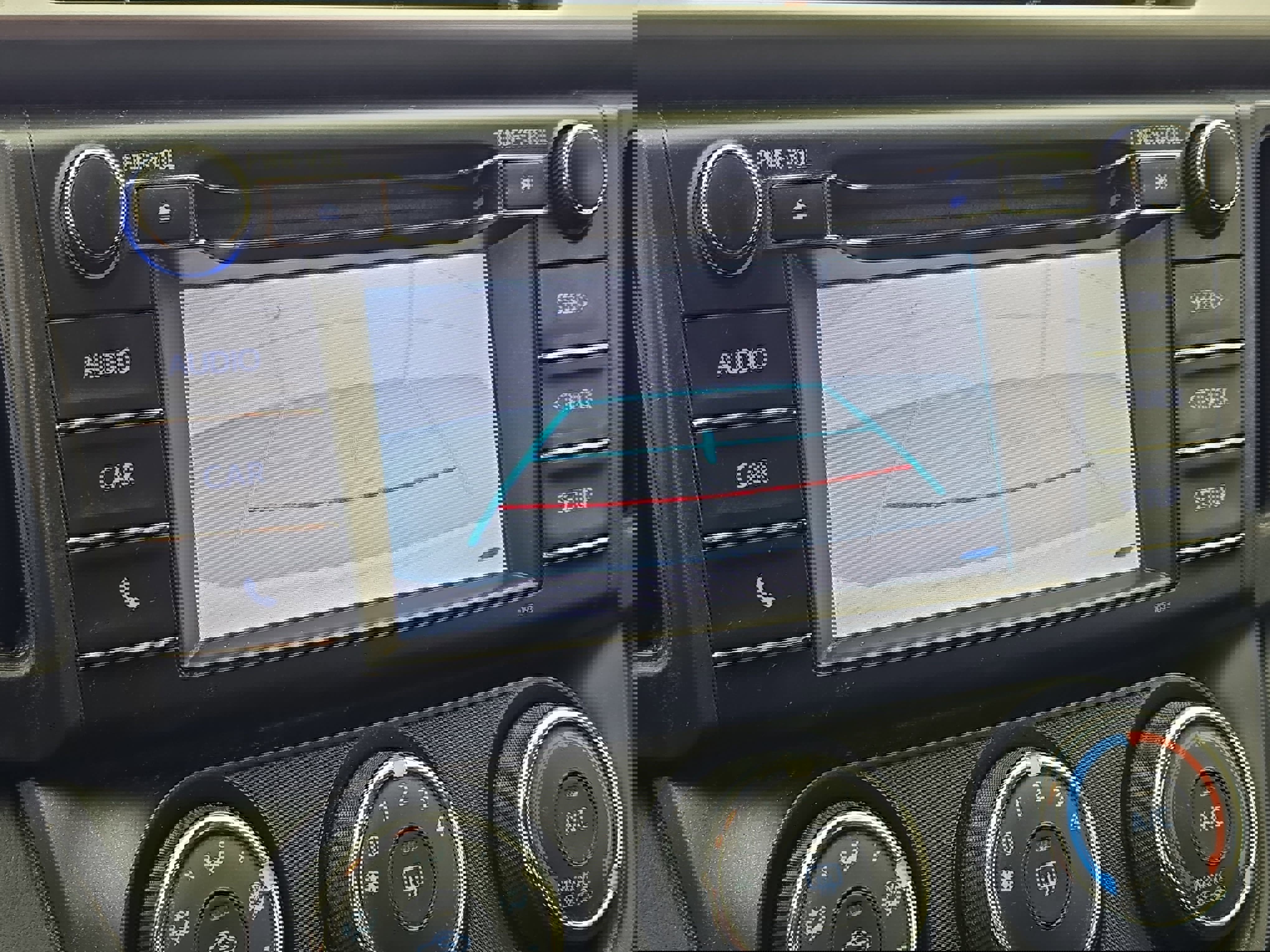 Used 2018 Toyota RAV4 LE image 20