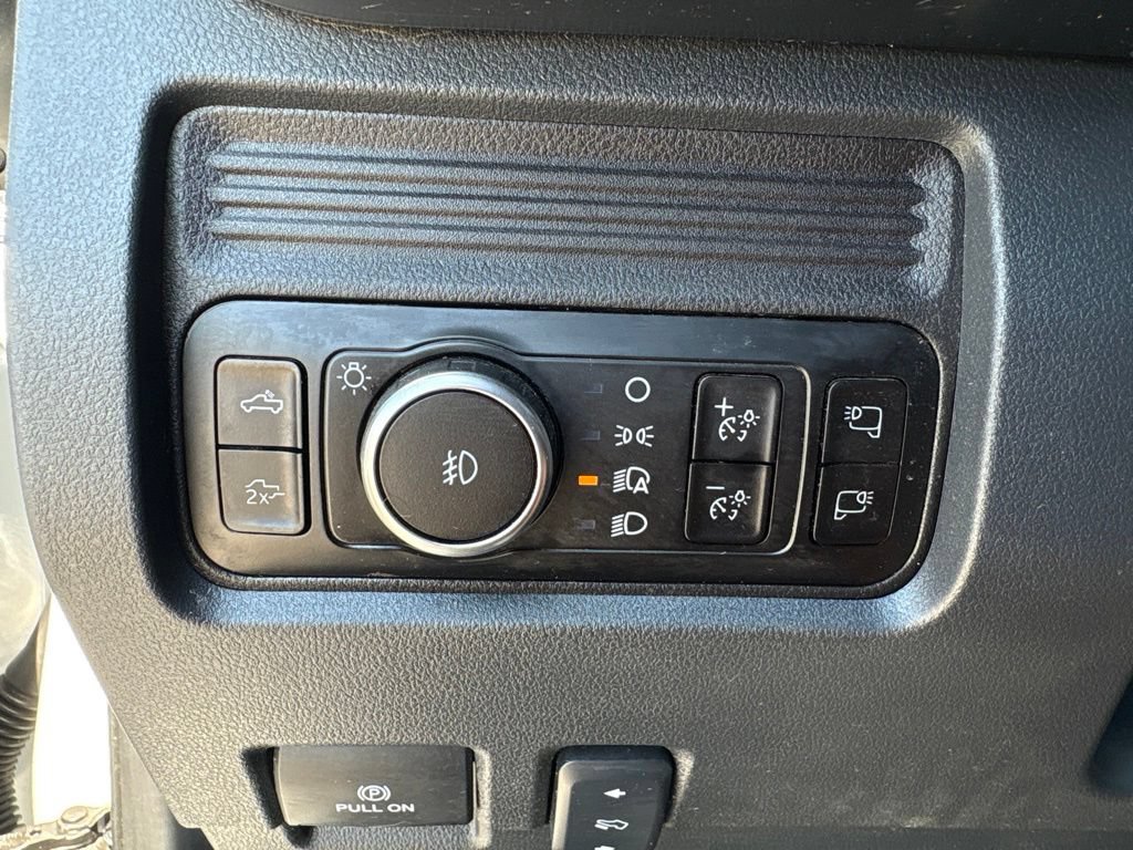 Used 2025 Ford F450 Lariat AWD/4WD image 17