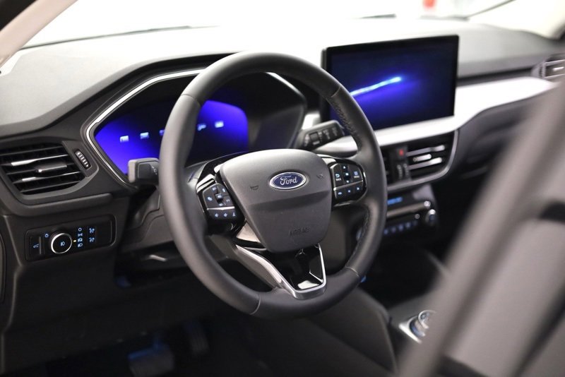 Used 2023 Ford Escape Platinum image 12