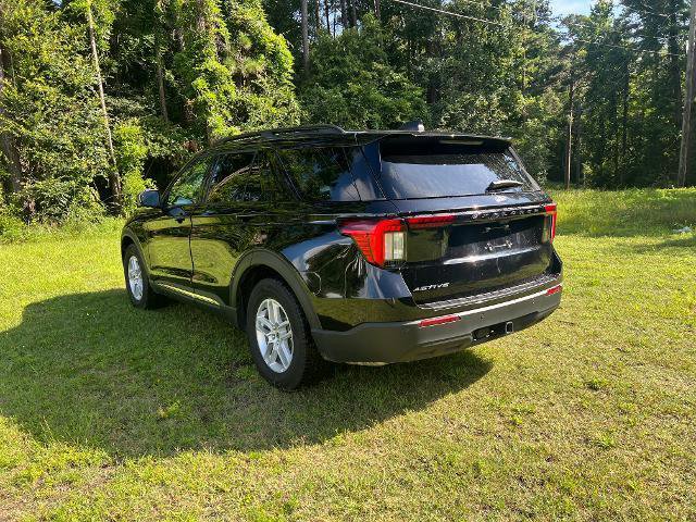 Used 2025 Ford Explorer Active image 5
