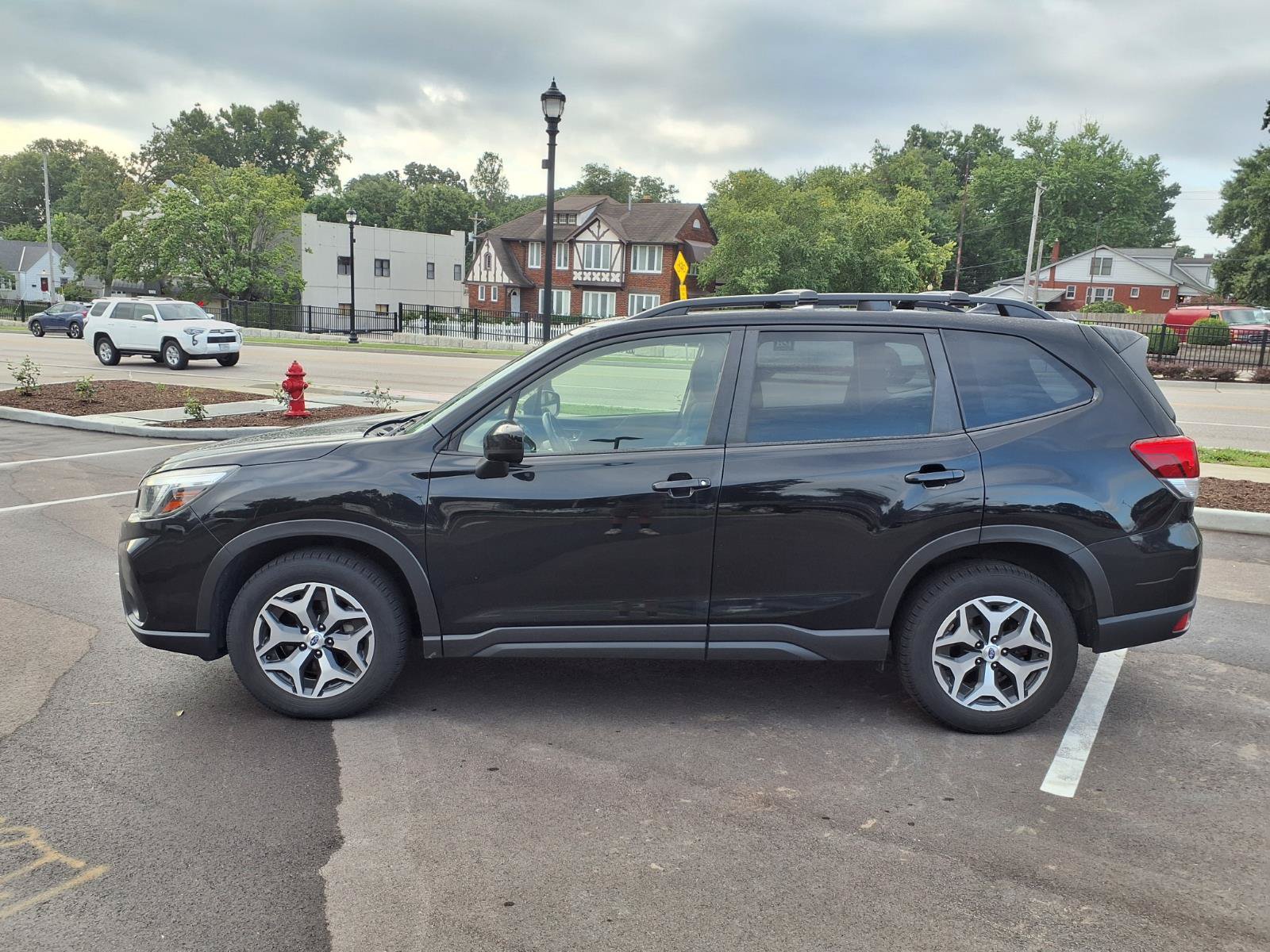 Used 2020 Subaru Forester Premium AWD/4WD image 29