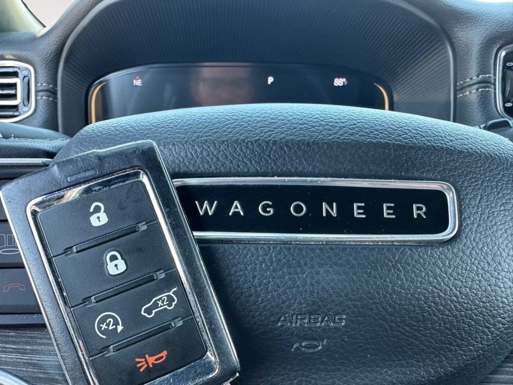 Used 2023 Jeep Wagoneer L Series II AWD/4WD image 55