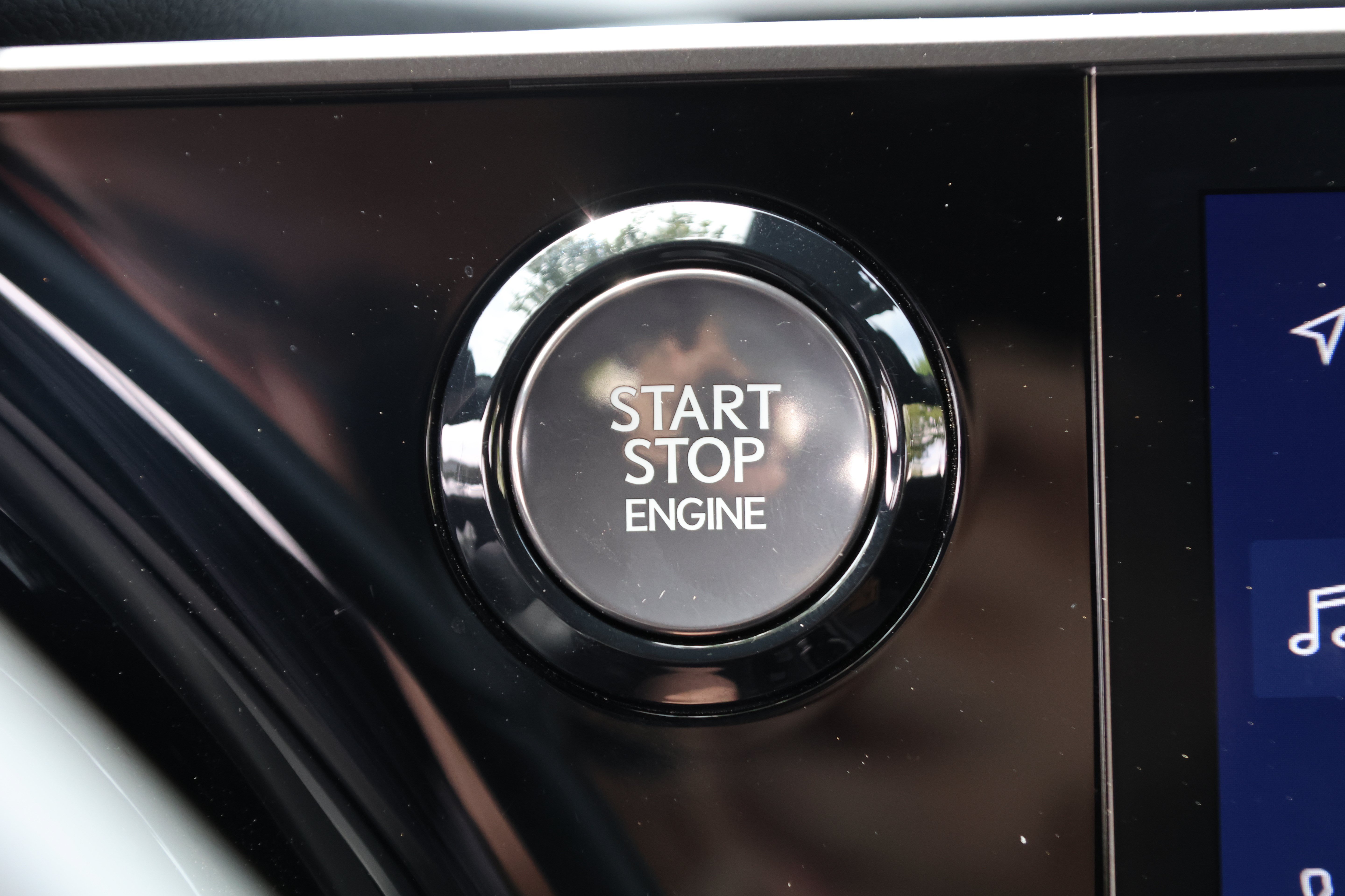 Certified 2023 Lexus RX 350 AWD w/ Accessory Package image 23