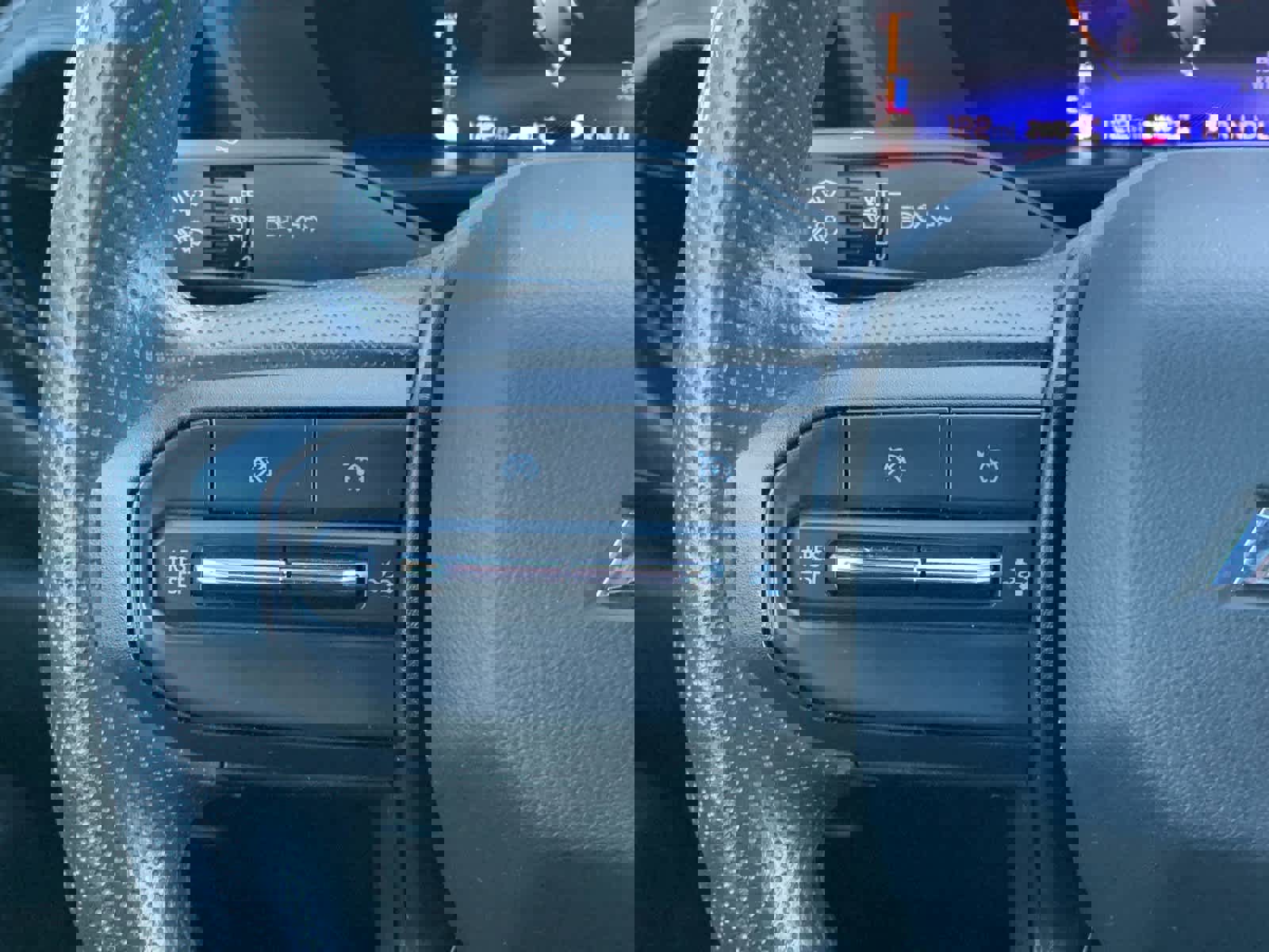 Certified 2023 Chevrolet Colorado Trail Boss w/ Advanced Trailering Package image 21