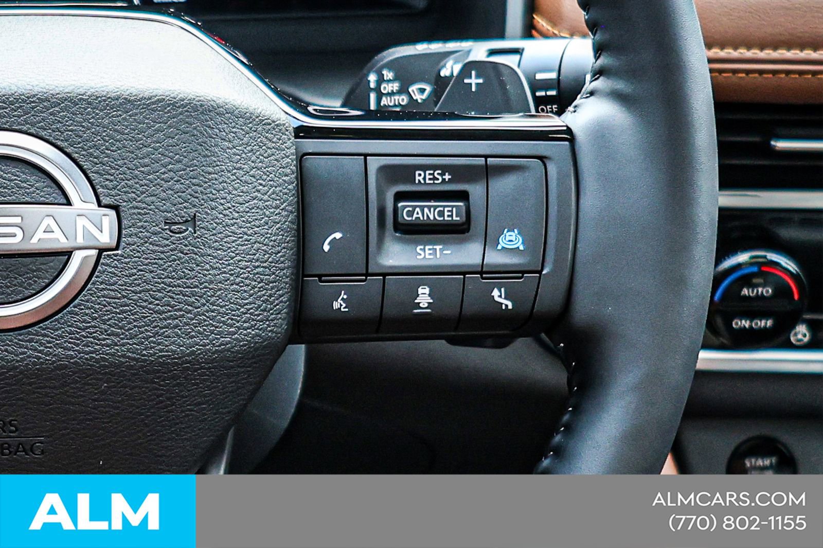 Used 2025 Nissan Rogue Platinum w/ Tech Package FWD image 28