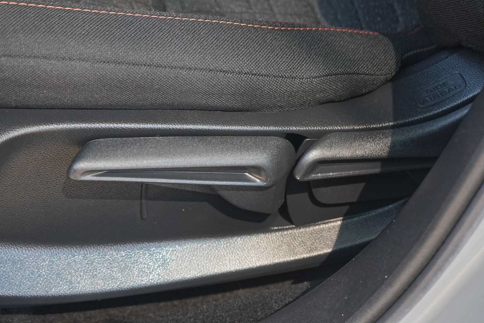 Certified 2025 Honda HR-V Sport image 12