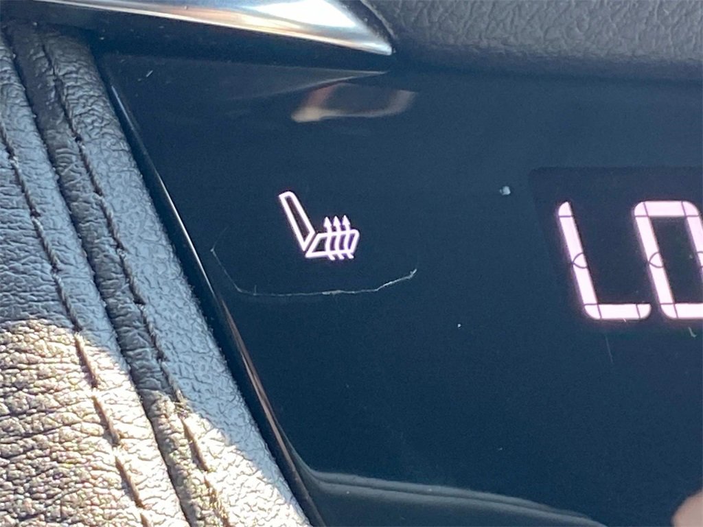 Used 2021 Cadillac XT5 Premium Luxury image 33