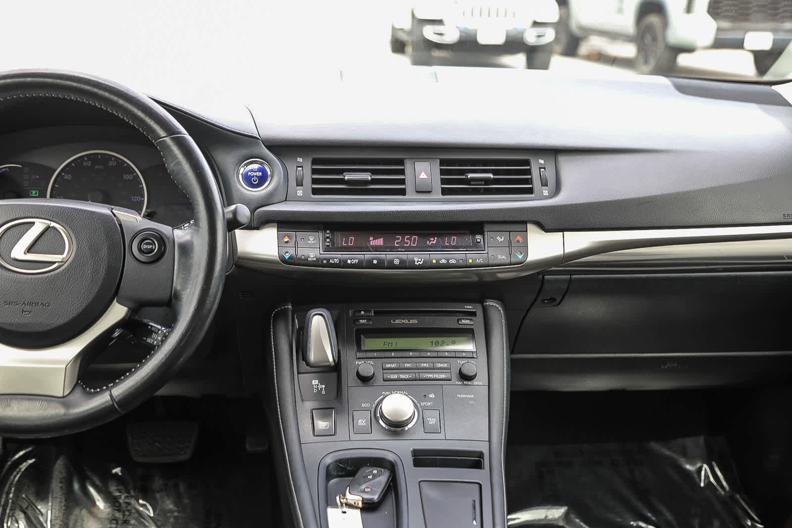 Used 2015 Lexus CT 200h FWD image 13